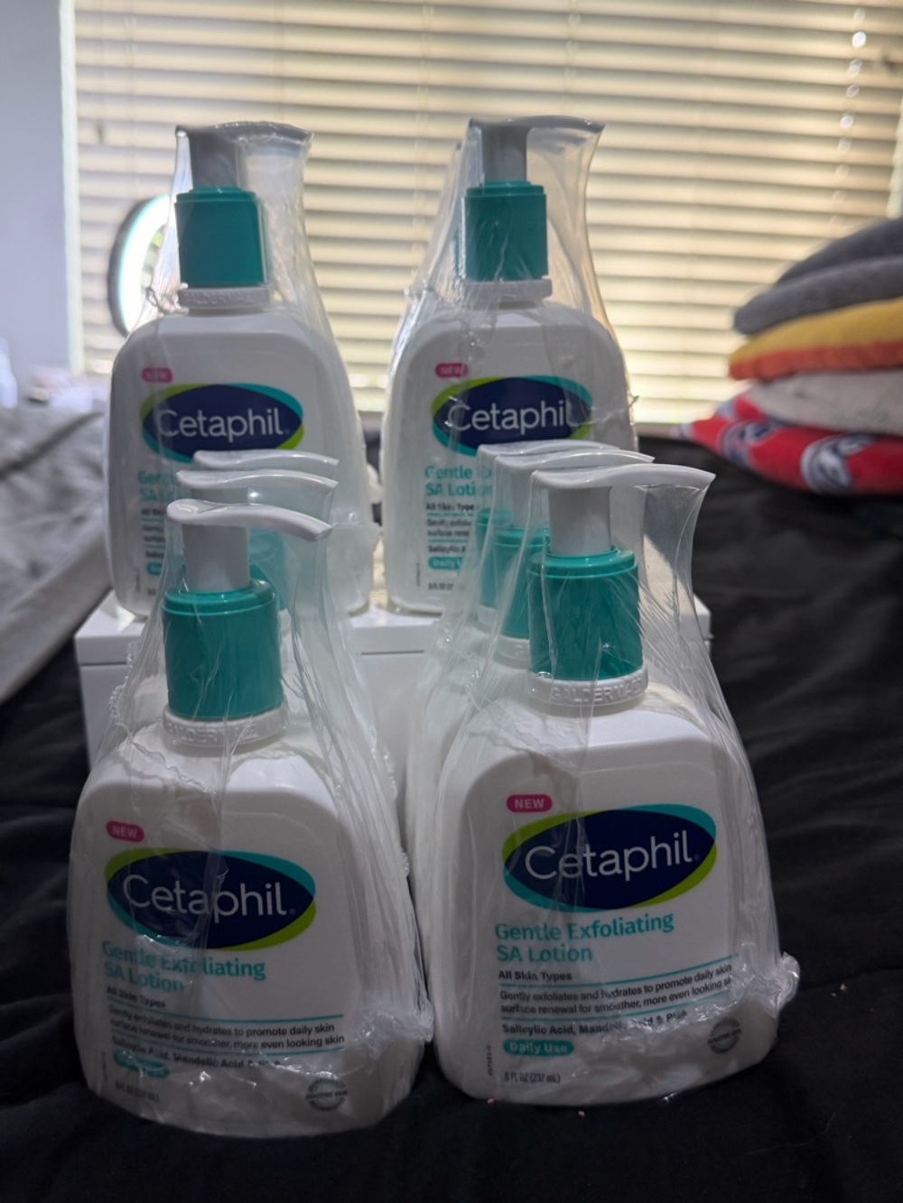 Cetaphil Gentle Exfoliating SA Lotion - White & Teal Bottles (Lot of 12)